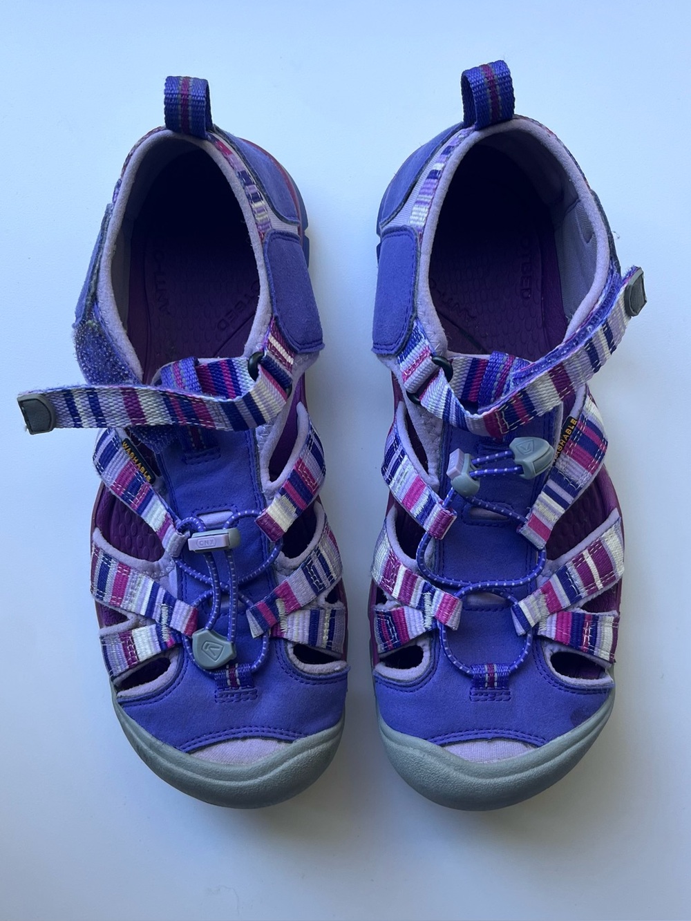 KEEN Girls sandals sz 5